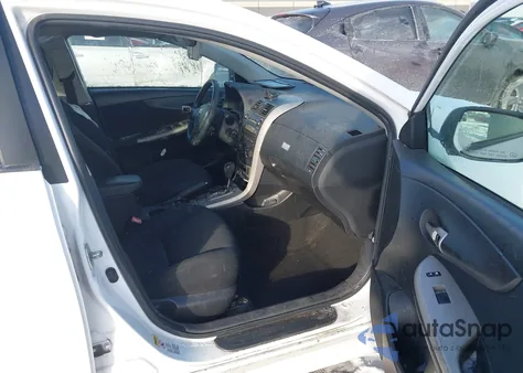 2010 Toyota Corolla S z USA, uszkodzony, nr VIN 1NXBU4EE6AZ269716